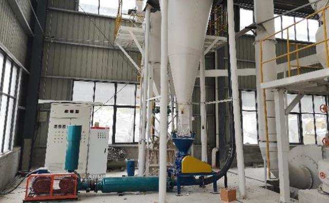 陶瓷粉循環(huán)輸送系統(tǒng)山西化工廠系統(tǒng)完美運行