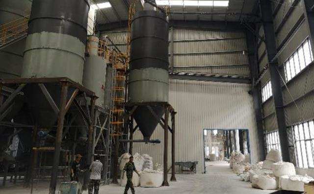 陶瓷粉循環(huán)輸送系統(tǒng)山西化工廠系統(tǒng)完美運行